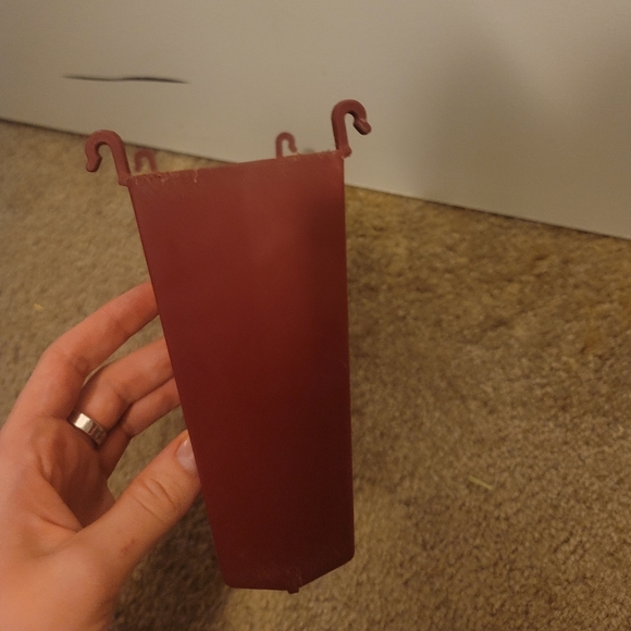 Small Pet Hay Feeder - Picture 4 of 4